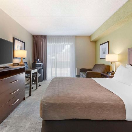 Quality Inn Peterborough Esterno foto