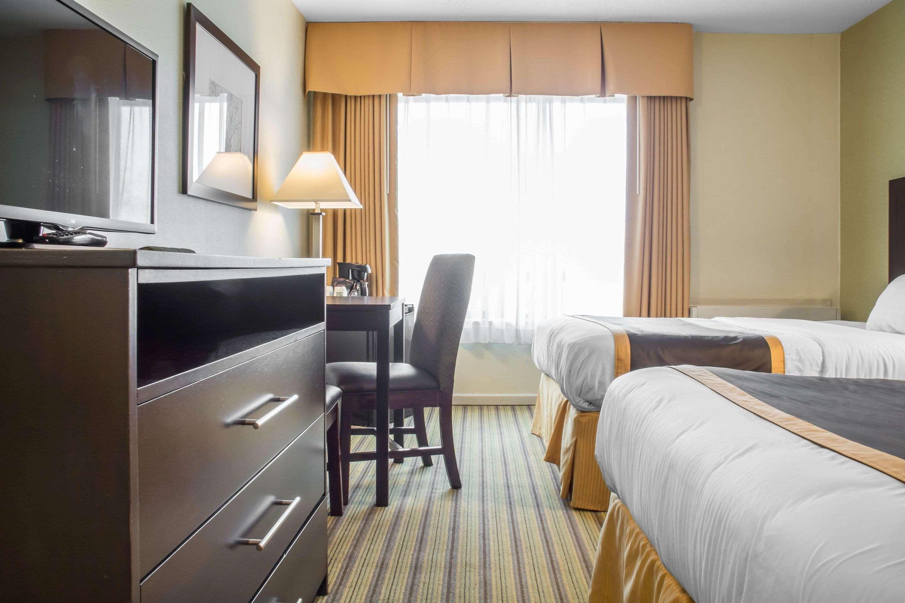 Quality Inn Peterborough Esterno foto