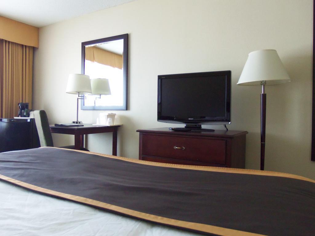 Quality Inn Peterborough Esterno foto
