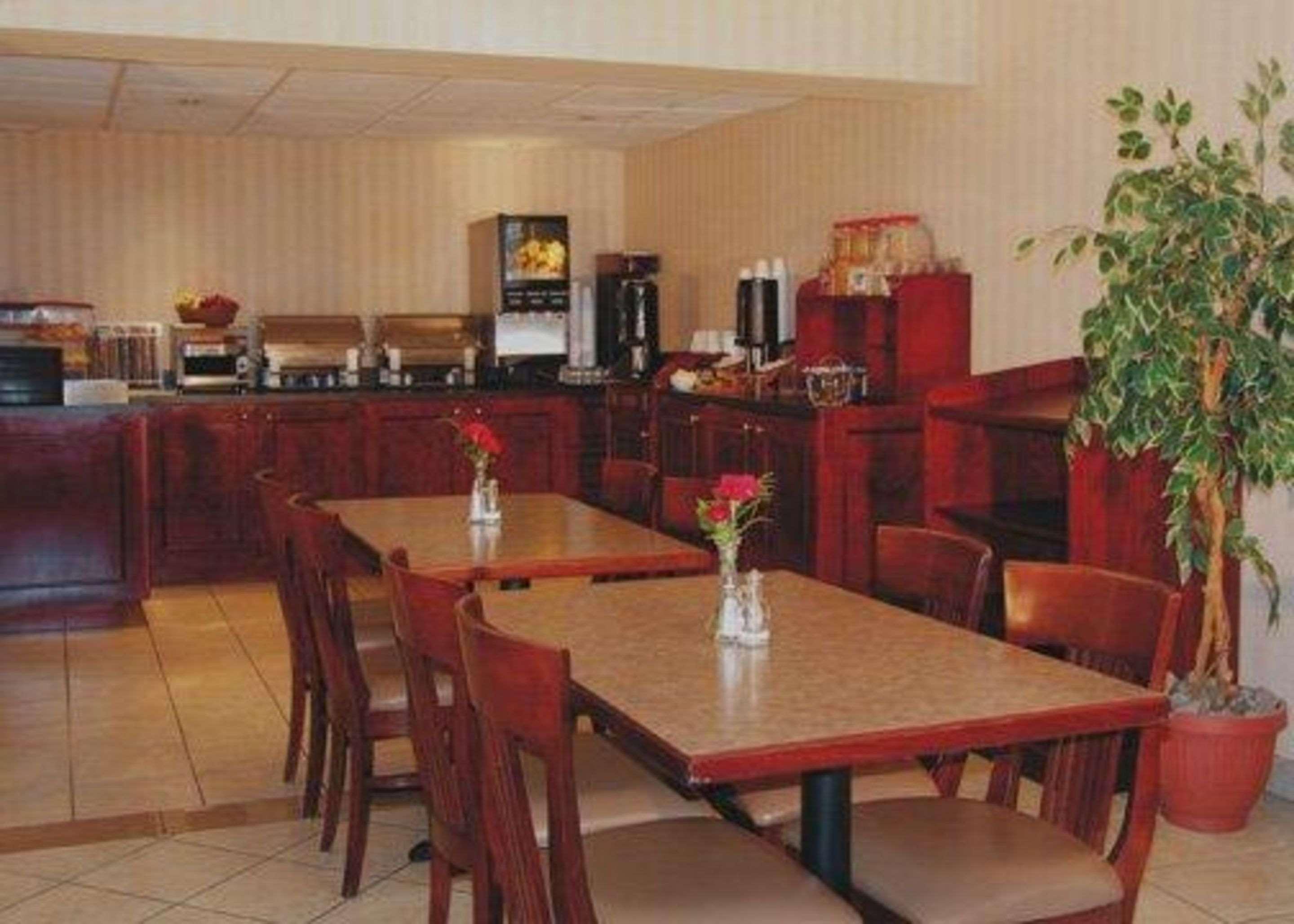Quality Inn Peterborough Esterno foto