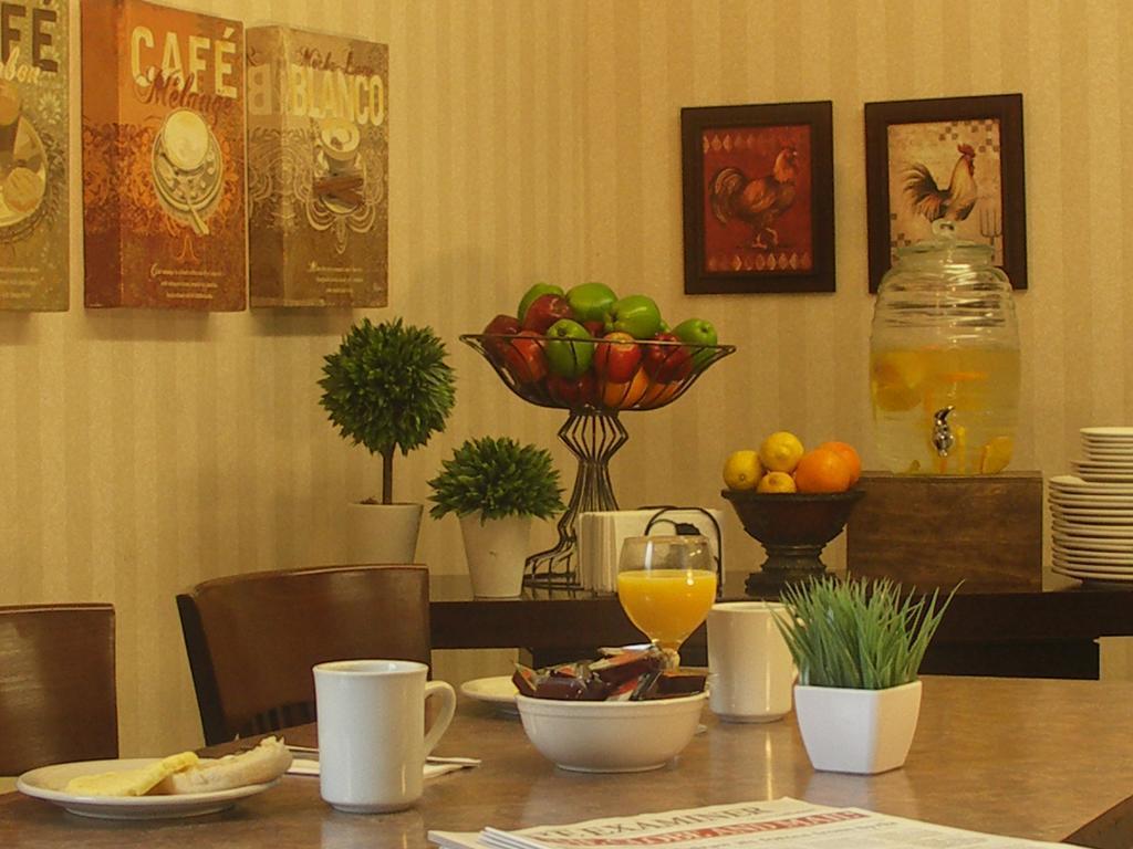 Quality Inn Peterborough Esterno foto