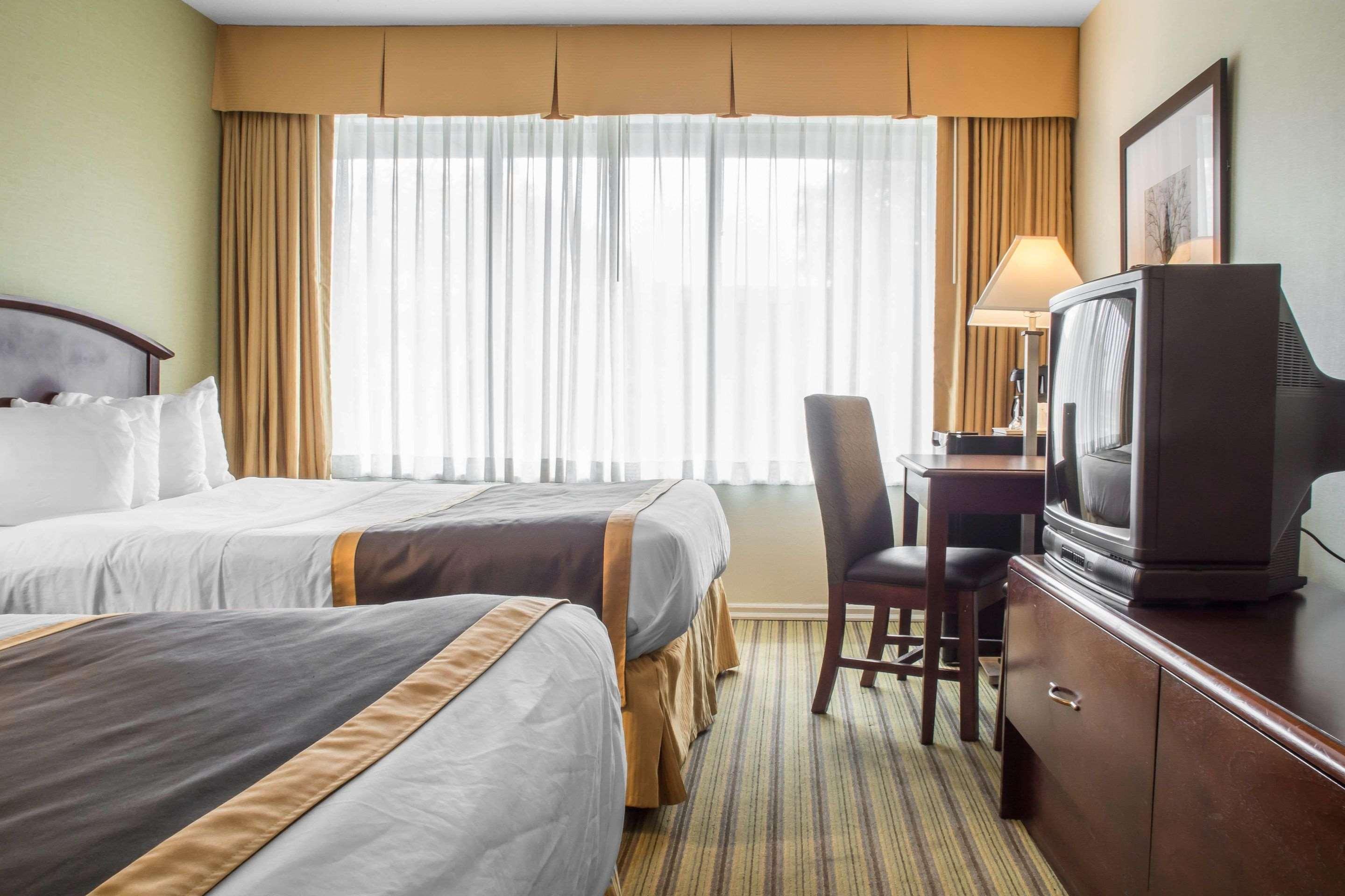 Quality Inn Peterborough Esterno foto