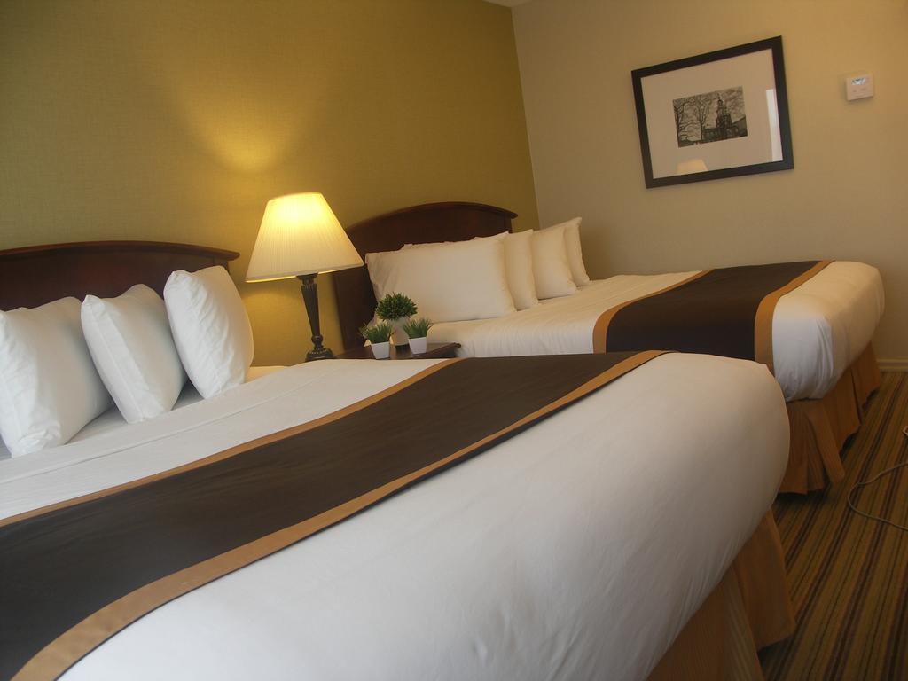 Quality Inn Peterborough Esterno foto