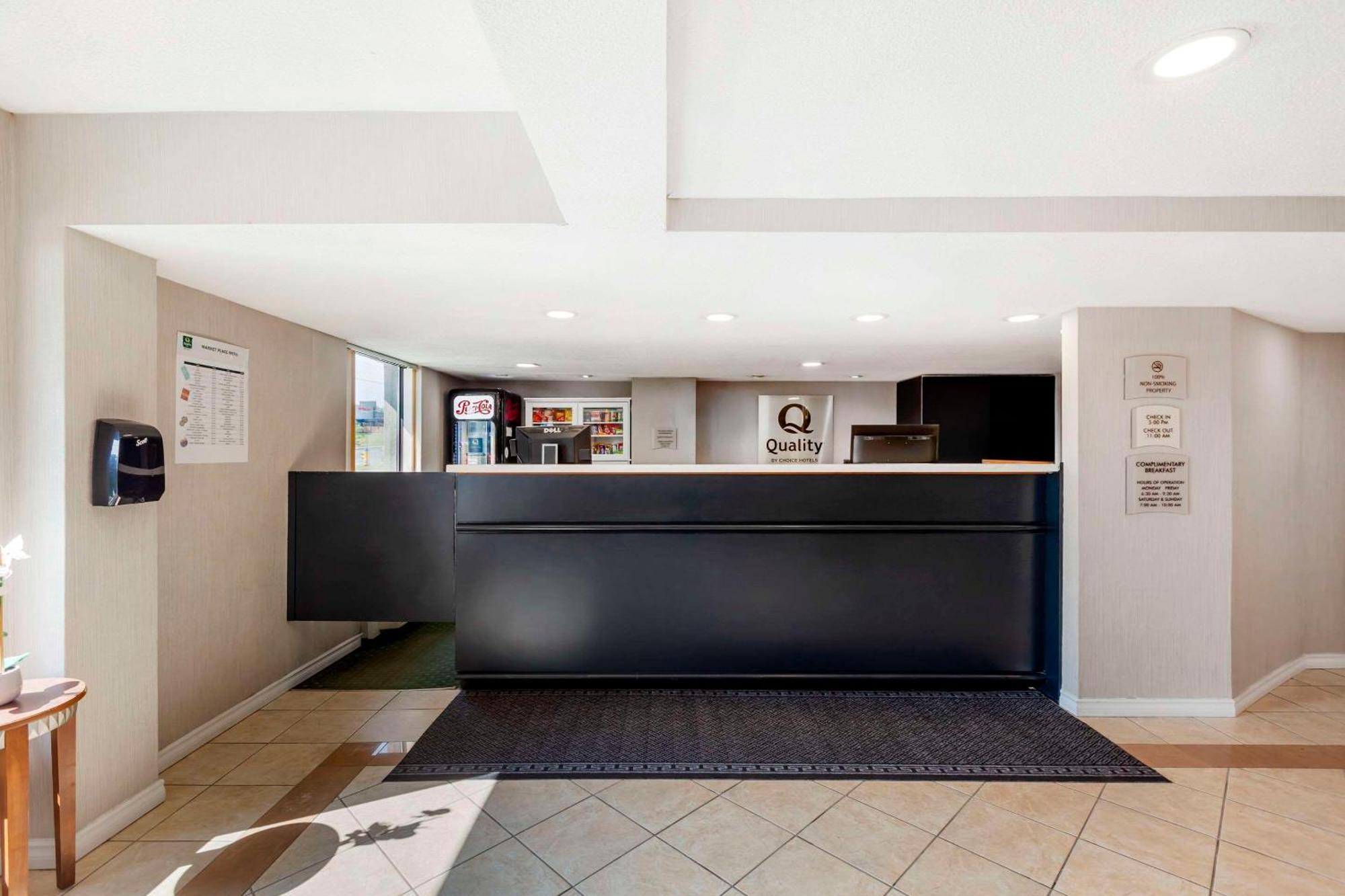Quality Inn Peterborough Esterno foto