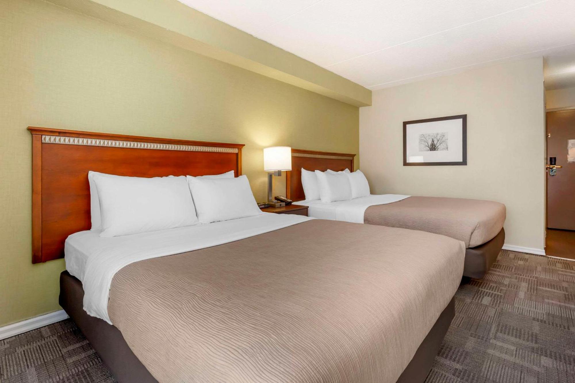Quality Inn Peterborough Esterno foto