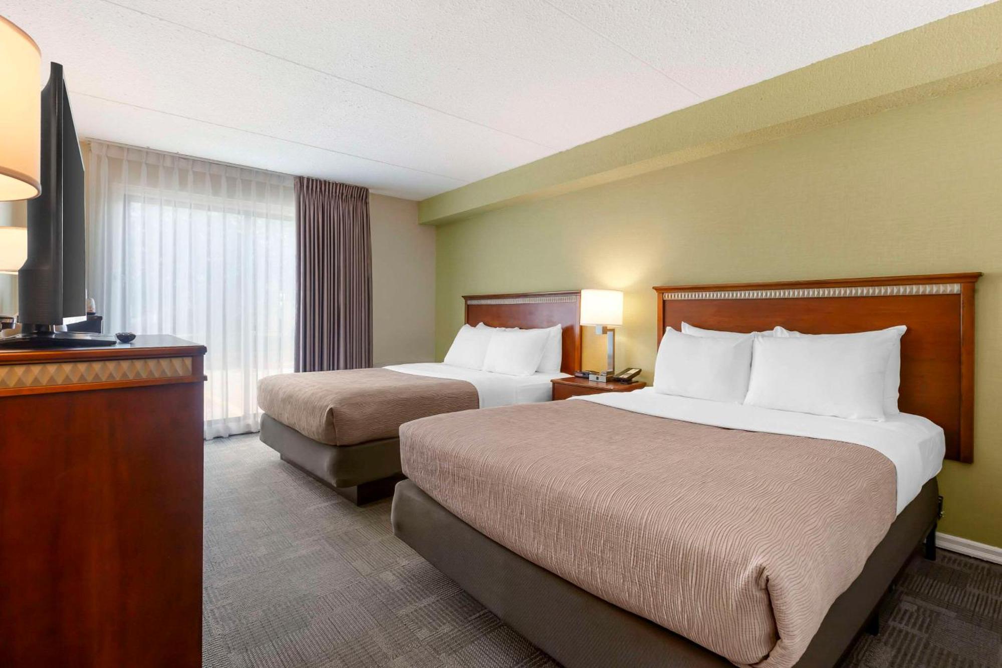 Quality Inn Peterborough Esterno foto